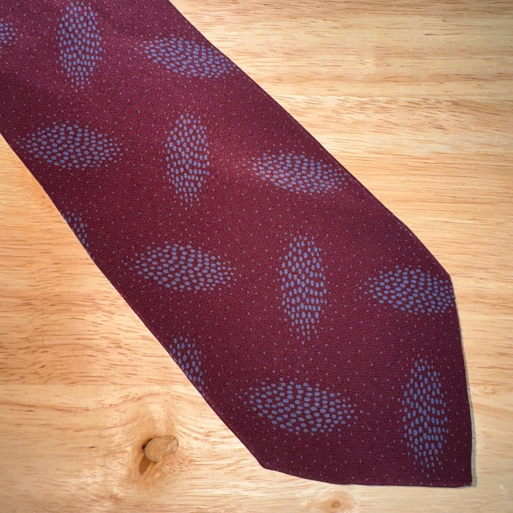 VTG Valentino Cravatte Silk Tie Burgundy Dotted Geometric Handmade Italy 3.75"